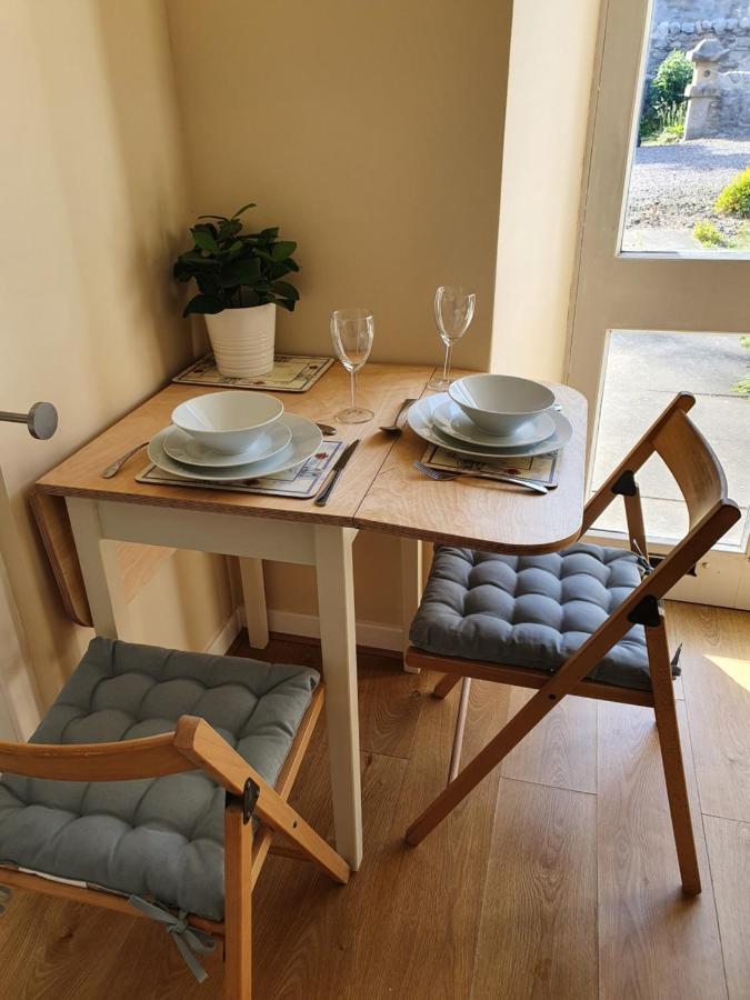 Cosy Peaceful One-Bedroom Cottage In Pitlochry Exterior foto
